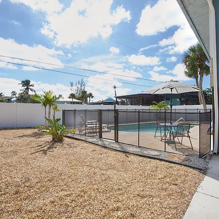 Beach Bungalow 1 By Sun Palace Vacations Fort Myers Beach Exterior photo